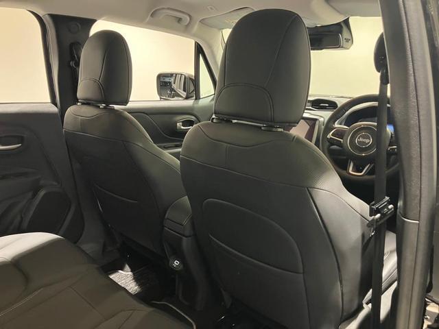 ジープ・レネゲード リミテッド　認定中古車保証付　整備付　純正ナビゲーションシステム　ＡｐｐｌｅＣａｒｐｌａｙ　バックカメラ　レザーシート　シートヒーター　ステアリングヒーター　アダプティブクルーズコントロール　ＥＴＣ（18枚目）