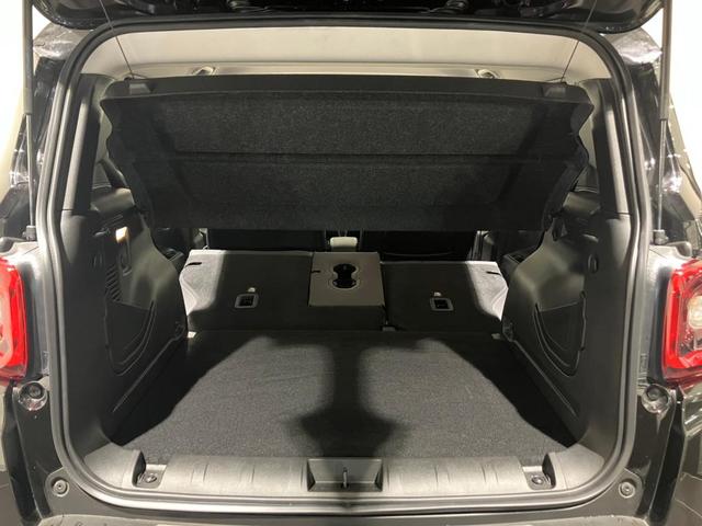 ジープ・レネゲード リミテッド　認定中古車保証付　整備付　純正ナビゲーションシステム　ＡｐｐｌｅＣａｒｐｌａｙ　バックカメラ　レザーシート　シートヒーター　ステアリングヒーター　アダプティブクルーズコントロール　ＥＴＣ（28枚目）