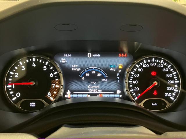 ジープ・レネゲード リミテッド　認定中古車保証付　整備付　純正ナビゲーションシステム　ＡｐｐｌｅＣａｒｐｌａｙ　バックカメラ　レザーシート　シートヒーター　ステアリングヒーター　アダプティブクルーズコントロール　ＥＴＣ（34枚目）