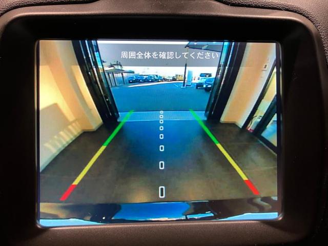 駐車が苦手な方でもバックカメラ標準付帯となっている為、駐車も心配なくして頂けると思います。