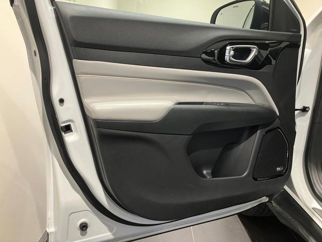 ジープ・コンパス リミテッド　認定中古車保証　ＬＥＤヘッドライト　フロントフォグ　リアフォグ　オートヘッドライト　純正ナビ　ＥＴＣ２．０　バックカメラ　サイドカメラ　フロントカメラ　４ＷＤ　パワーリフトゲート　アイドリングストップ（23枚目）