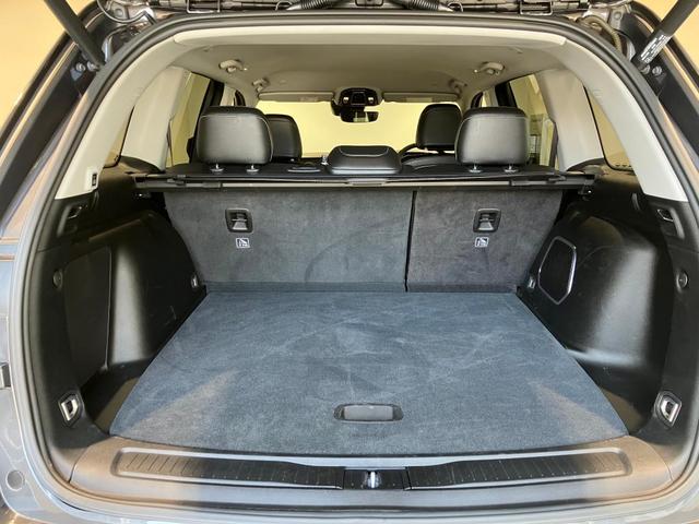 ジープ・グランドチェロキー４ｘｅ リミテッド　４ｘｅ　認定中古車保証　４ＷＤ　ＰＨＶ　ＬＥＤヘッドライト　オートヘッドライト　純正ナビ　純正アルミホイール　レザーシート　シートヒーター　ＥＴＣ２．０　バックカメラ　電動リアゲート　ターボエンジン（27枚目）