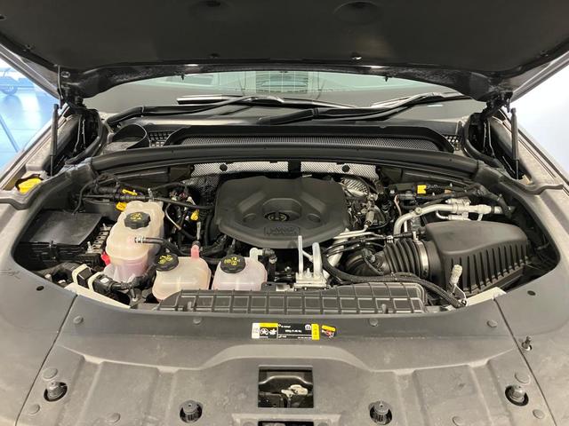 ジープ・グランドチェロキー４ｘｅ リミテッド　４ｘｅ　認定中古車保証　４ＷＤ　ＰＨＶ　ＬＥＤヘッドライト　オートヘッドライト　純正ナビ　純正アルミホイール　レザーシート　シートヒーター　ＥＴＣ２．０　バックカメラ　電動リアゲート　ターボエンジン（33枚目）