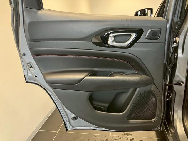 �d�����̂���h�A�ł��B