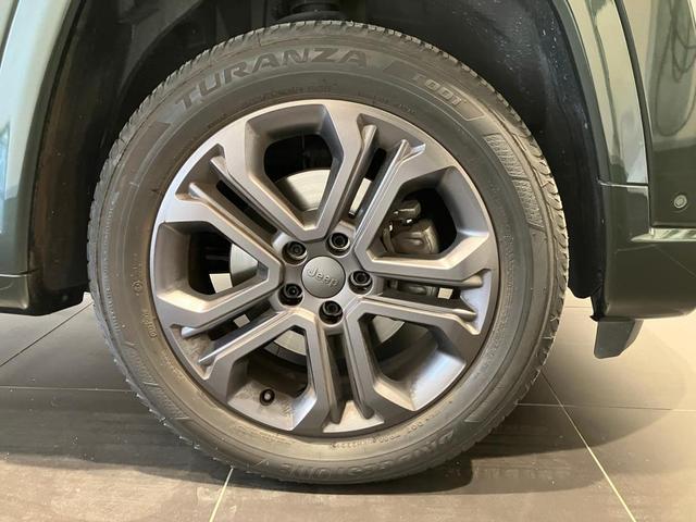 ジープ・コンパス ８０ｔｈアニバーサリーエディション　認定中古車後保証　４ＷＤ　ＬＥＤヘッドライト　フロントフォグ　リアフォグ　純正ナビ　バックカメラ　ＥＴＣ２．０　レザーシート　シートヒーター　パワーリフトゲート　アップルカープレイ　アンドロイドオート（10枚目）