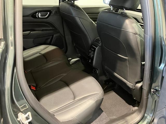 ジープ・コンパス ８０ｔｈアニバーサリーエディション　認定中古車後保証　４ＷＤ　ＬＥＤヘッドライト　フロントフォグ　リアフォグ　純正ナビ　バックカメラ　ＥＴＣ２．０　レザーシート　シートヒーター　パワーリフトゲート　アップルカープレイ　アンドロイドオート（18枚目）