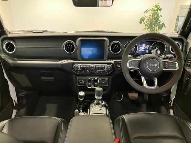 ジープ・ラングラーアンリミテッド サハラ（10枚目）