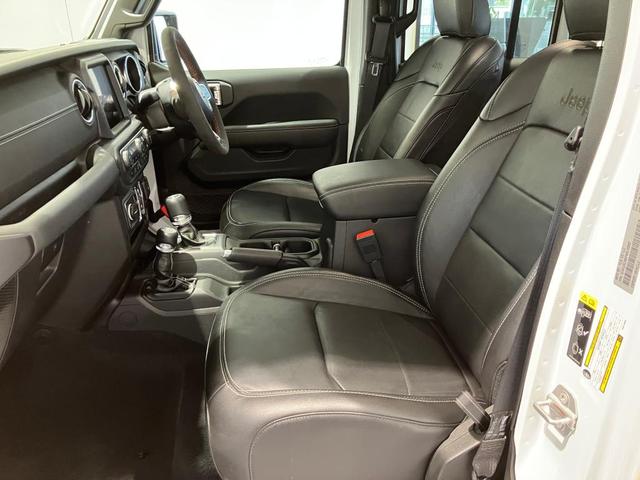 ジープ・ラングラーアンリミテッド サハラ（18枚目）