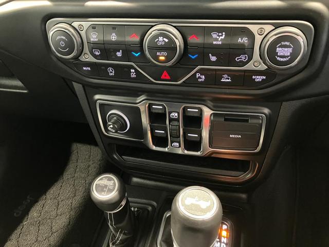 �V���v���ŕ�����₷���f�U�C���ƂȂ��Ă���܂��B