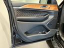 サミット　リザーブ　新車保証継承　ＬＥＤヘッドランプ　フロントフォグ　リアフォグ　オートヘッドライト　純正ナビ　ＥＴＣ２．０　レザーシート　シートヒーター　ハンドルヒーター　３列シート　純正アルミホイール（21枚目）