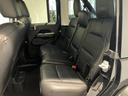 後部座席も広いのでゆったりと座って頂けますし、シートも疲れにくい固めの素材となっている為、旅行なども快適です。