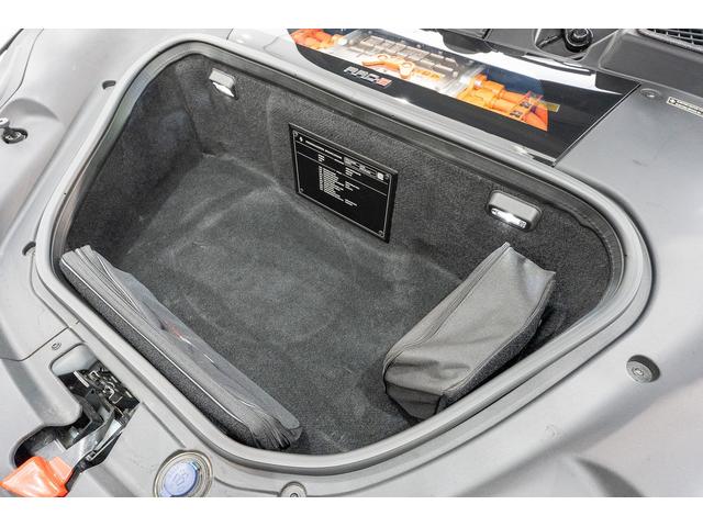 ＳＦ９０ストラダーレ ベースグレード　正規ディーラー車　カーボンＬＥＤステアリング　カーボンファイバーレーシングシート　マットグレーホイール　バックカメラ　ネロ・デイトナ　レッドキャリパー　マットブラックマフラーチップ（39枚目）