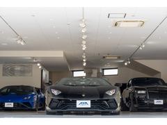 ２０２０ｙ　ランボルギーニ　アヴェンタドールＳ　ロードスター　正規ディーラー車　アルカンターラシート　アルカンターラルーフ　カーボンセラミックブレーキ　キャリパーブラック　マフラーカバーカーボン 3