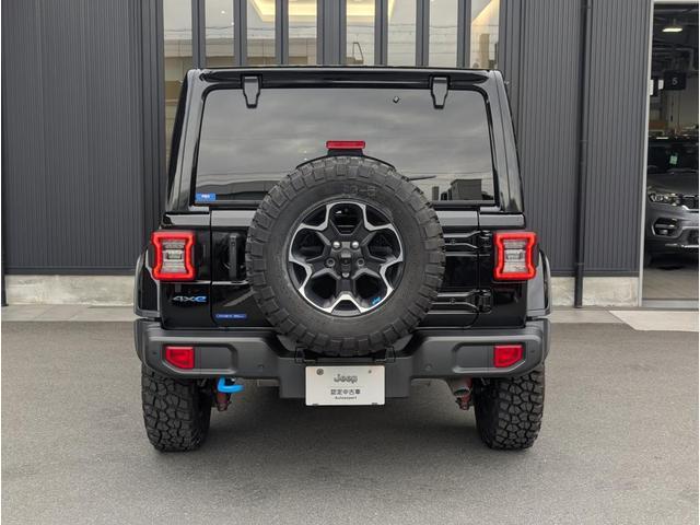 ジープ・ラングラーアンリミテッド4xe ルビコン4xe 認定中古車 弊社オーナー様下取り車両 車検整備付 プラグインハイブリッドモデル シートヒーター ステアリングヒーター Bluetooth接続 applecarplay androidauto(8枚目)