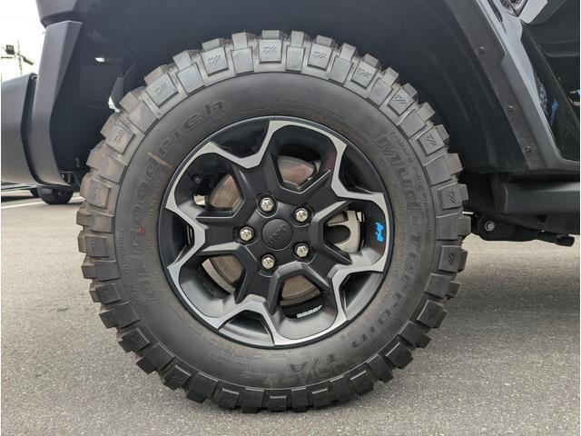 ジープ・ラングラーアンリミテッド4xe ルビコン4xe 認定中古車 弊社オーナー様下取り車両 車検整備付 プラグインハイブリッドモデル シートヒーター ステアリングヒーター Bluetooth接続 applecarplay androidauto(12枚目)