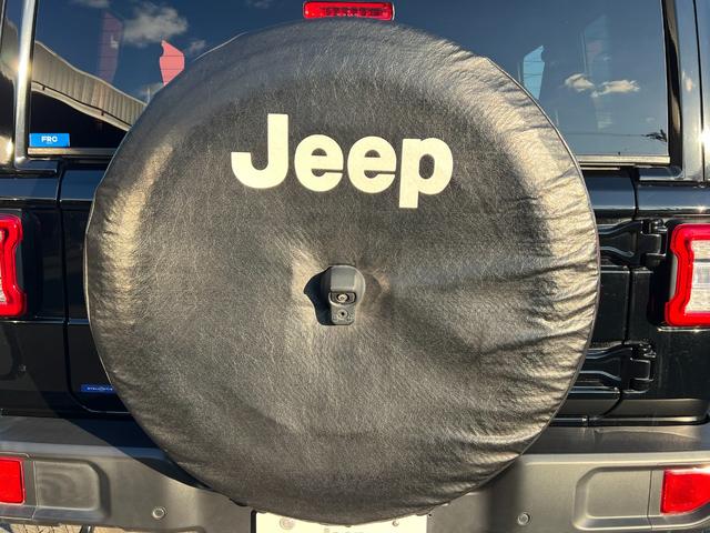 �w�ʃX�y�A�^�C���ɂȂ�܂��B