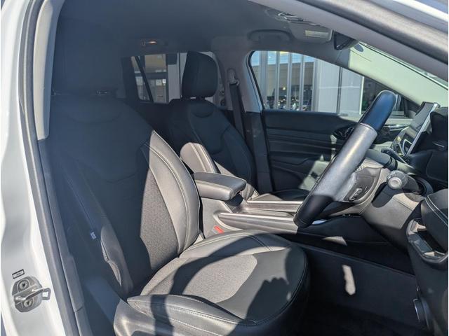 �t�����g�V�[�g�̓}�j���A�������@�\�ƂȂ�܂��B