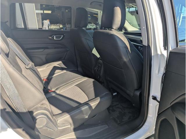 �E�㕔���ȂɂȂ�܂��B