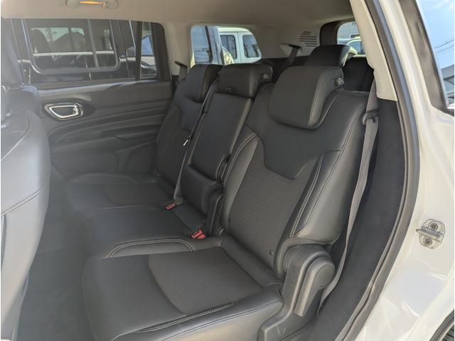 �Q��ڃV�[�g�͒��ˏグ�V�[�g�ɂȂ��Ă���A�R��ڂւ̏�荞�݂�ו��̐ς݉��낵�ɕ֗��ȃV�[�g�ł��B