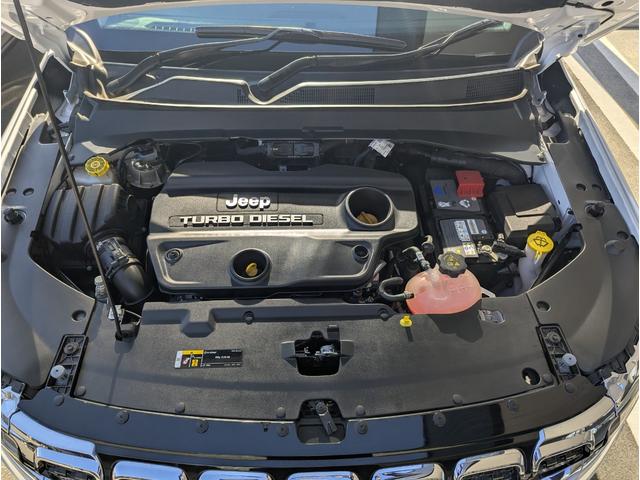 �G���W�����[���ɂȂ�܂��B�Q�D�O�k�f�B�[�[���^�[�{�G���W���ɂȂ�܂��B