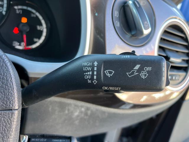 ザ・ビートル デザイン　禁煙車　ナビ　地デジ　Ｂｌｕｅｔｏｏｔｈ機能　キーレス　クルーズコントロール　純正１６インチアルミ　ＥＴＣ　電動格納ミラー　フォグランプ（29枚目）