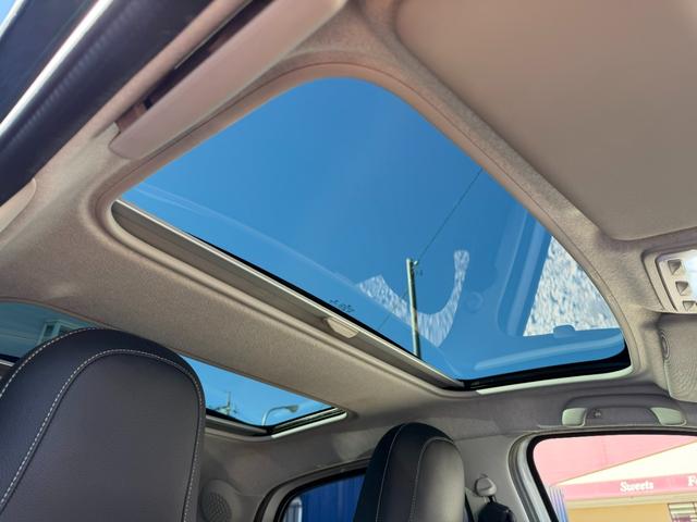 スマートフォーフォー ターボ 半年保証付 禁煙車 レザーシート ガラスルーフ ナビ 地デジ バックモニター キーレス 純正16インチアルミ シートヒーター 衝突軽減システム アイドリングストップ ドライブレコーダー ETC(44枚目)