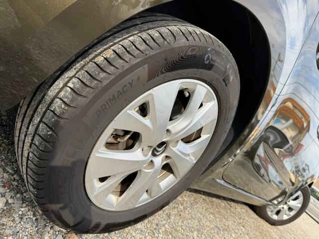 C4 ピカソ エクスクルーシブ 半年保証付 ワンオーナー ナビ 地デジ バックカメラ 360°カメラ Bluetooth機能 純正16インチアルミ パノラミックガラスルーフ 前後ドライブレコーダー ETC クルーズコントロール(4枚目)