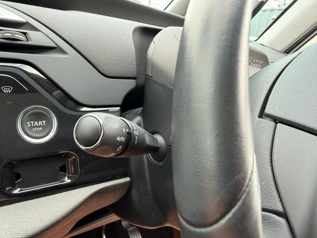 C4 ピカソ エクスクルーシブ 半年保証付 ワンオーナー ナビ 地デジ バックカメラ 360°カメラ Bluetooth機能 純正16インチアルミ パノラミックガラスルーフ 前後ドライブレコーダー ETC クルーズコントロール(34枚目)