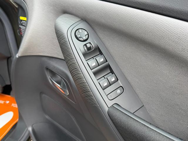 C4 ピカソ エクスクルーシブ 半年保証付 ワンオーナー ナビ 地デジ バックカメラ 360°カメラ Bluetooth機能 純正16インチアルミ パノラミックガラスルーフ 前後ドライブレコーダー ETC クルーズコントロール(47枚目)