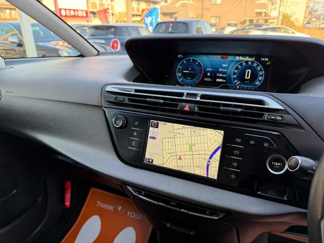 Ｃ４ ピカソ エクスクルーシブ　半年保証付　ワンオーナー　ナビ　地デジ　バックカメラ　３６０°カメラ　Ｂｌｕｅｔｏｏｔｈ機能　パノラミックガラスルーフ　クルーズコントロール　スマートキー　前後ドライブレコーダー　ＥＴＣ（17枚目）