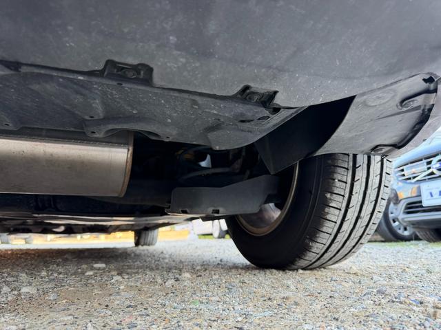 Ｃ４ ピカソ エクスクルーシブ　半年保証付　ワンオーナー　ナビ　地デジ　バックカメラ　３６０°カメラ　Ｂｌｕｅｔｏｏｔｈ機能　パノラミックガラスルーフ　クルーズコントロール　スマートキー　前後ドライブレコーダー　ＥＴＣ（23枚目）