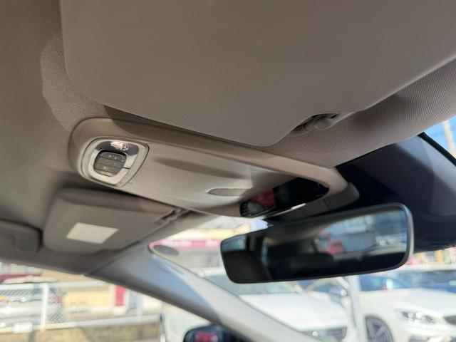 Ｖ４０ Ｄ４　ＳＥ　半年保証付　アイシン８速オートマ　ナビ　地デジ　バックカメラ　スマートキー　黒革シート　パワーシート　Ｂｌｕｅｔｏｏｔｈ機能　純正１７インチアルミ　衝突軽減システム　アダプティブクルーズコントロール（43枚目）