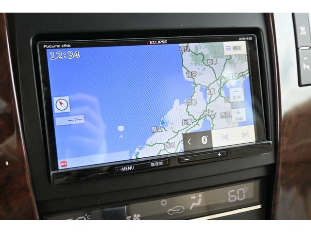 キャデラックエスカレード ラグジュアリー　２００７年モデル　アイボリー本革シート　ＢＬＡＤＥクローム２６インチホイール　パワーバックドア　セカンドベンチシート１ナンバー５人乗り　サードシート付　ＢＯＳＥサウンド　フルセグＴＶナビ　バックカメラ（26枚目）