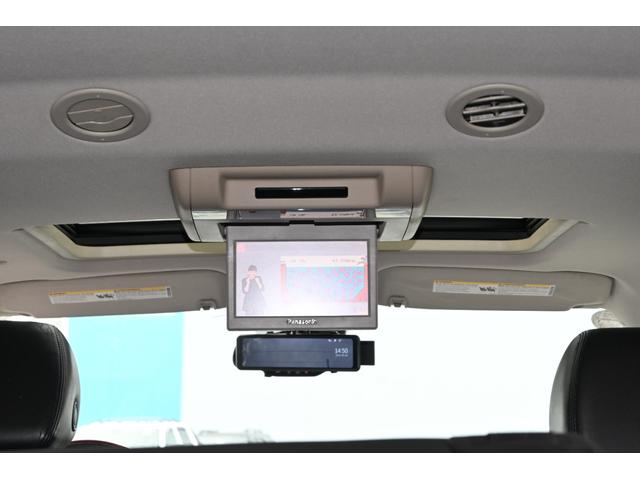 キャデラックエスカレード ラグジュアリー　クライメイトパッケージ　２００７ｙモデル　新車並行　実走行オートチェック付　サンルーフ　黒本革シート　セカンドベンチシート１ナンバー５人乗り　ＢＬＡＤＥクローム２６インチホイール　フルセグＴＶナビ（19枚目）