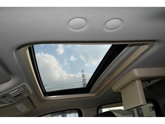 キャデラックエスカレード ＥＳＶ　プラチナム　４ＷＤ　２０１０ｙモデル　サンルーフ　ブラウンココア本革シート　プラチナム専用ＬＥＤヘッドライト＆バンパーグリル　ドリンクｈｏｔ＆ｃｏｏｌ　エアシート＆ヒーター　フルセグＴＶナビ（12枚目）
