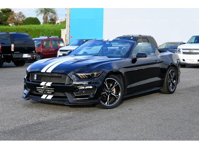 FORD MUSTANG CONVERTIBLE