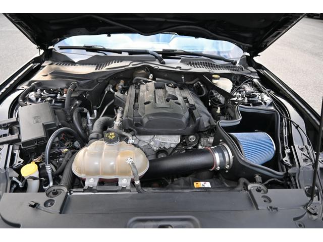 FORD MUSTANG CONVERTIBLE