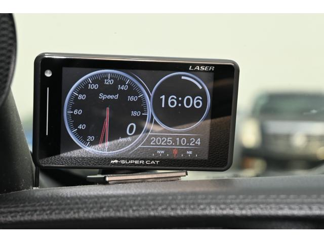 FORD MUSTANG CONVERTIBLE