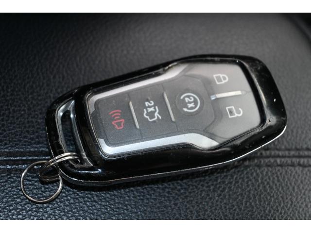 FORD MUSTANG CONVERTIBLE