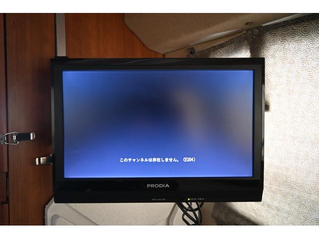 シボレーエクスプレス  ロードトレック170 ヴァーサタイル 2011年モデル 実走行証明書 オートチェック&カーFAX ジェネレーター エアコン 冷蔵庫 電子レンジ 2口コンロ サイドオーニング シンク 電動ソファーベッド(23枚目)