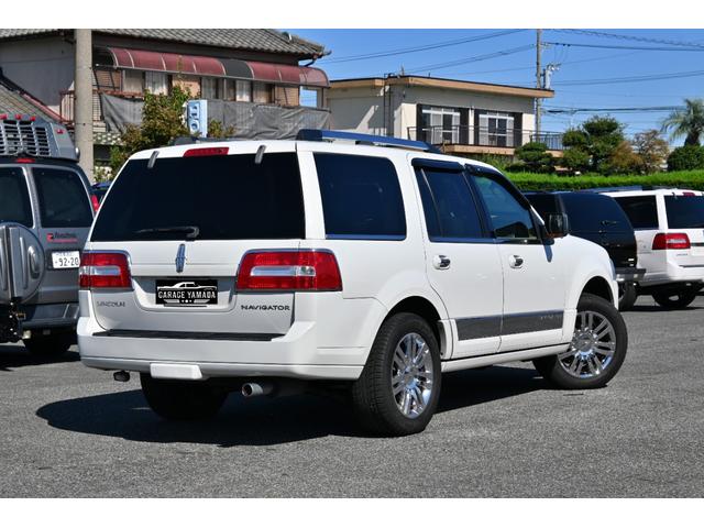 LINCOLN LINCOLN NAVIGATOR ULTIMATE