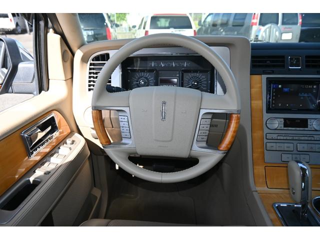 LINCOLN LINCOLN NAVIGATOR ULTIMATE