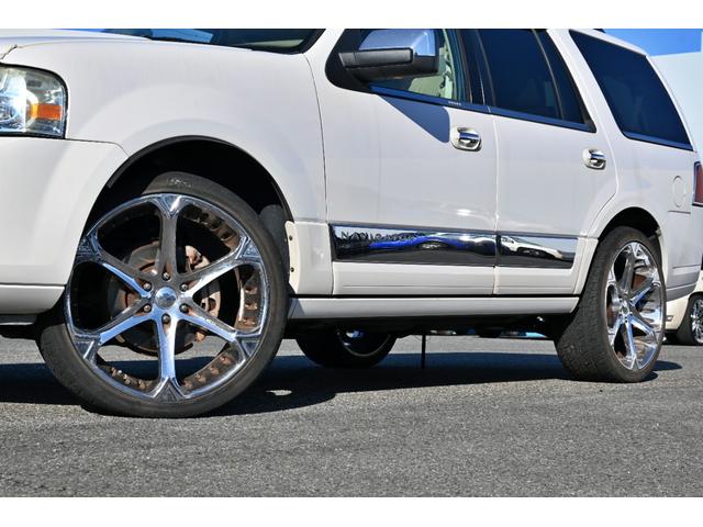 LINCOLN LINCOLN NAVIGATOR ULTIMATE