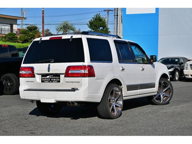 LINCOLN LINCOLN NAVIGATOR ULTIMATE
