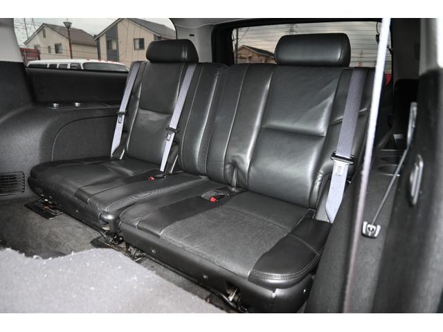 キャデラックエスカレード ESV 2007yモデル 4WD クライメイトパッケージ ロングボディ サンルーフ 黒本革シート エアシート&シートヒーター BLADEクローム26インチホイール新品 295/30R26タイヤ新品 ETC(20枚目)