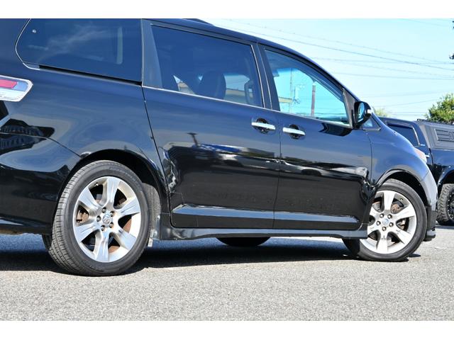 シエナ SE プリファードパッケージ サンルーフ 黒ハーフレザーシート パワーバックドア 純正19インチホイール キーレス フルセグTVナビ フロアマット パワーシート 2013yモデル ETC サイドバックカメラ(8枚目)