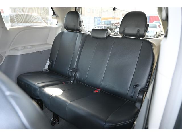 シエナ SE プリファードパッケージ サンルーフ 黒ハーフレザーシート パワーバックドア 純正19インチホイール キーレス フルセグTVナビ フロアマット パワーシート 2013yモデル ETC サイドバックカメラ(14枚目)