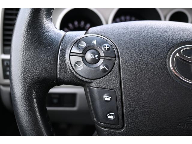 タンドラ クルーマックス リミテッド 4WD サンルーフ グレー本革シート ポケットスタイルオーバーフェンダー リフトアップ STORMクローム20インチホイール ハードトノカバー フローティングナビ フルセグTV バックカメラ ETC(24枚目)