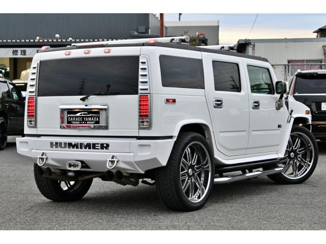 ハマーＨ２ ラグジュアリーパッケージ　２００５ｙモデル　サンルーフ　黒本革シート　ＡＳＡＮＴＩ２６インチホイール　フルセグＴＶナビ　社外マフラー　サイドステップ　メッキパーツ　ＥＴＣ１ナンバー５人乗り（6枚目）