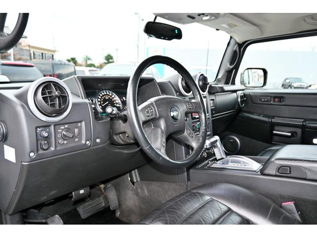 ハマーＨ２ ラグジュアリーパッケージ　２００５ｙモデル　サンルーフ　黒本革シート　ＡＳＡＮＴＩ２６インチホイール　フルセグＴＶナビ　社外マフラー　サイドステップ　メッキパーツ　ＥＴＣ１ナンバー５人乗り（12枚目）